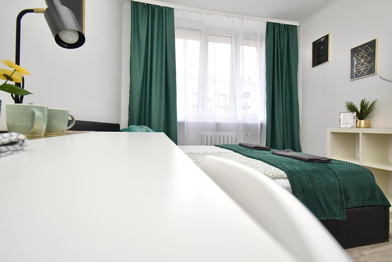 ורשה Rental Apartments Aleja Niepodleglosci מראה חיצוני תמונה