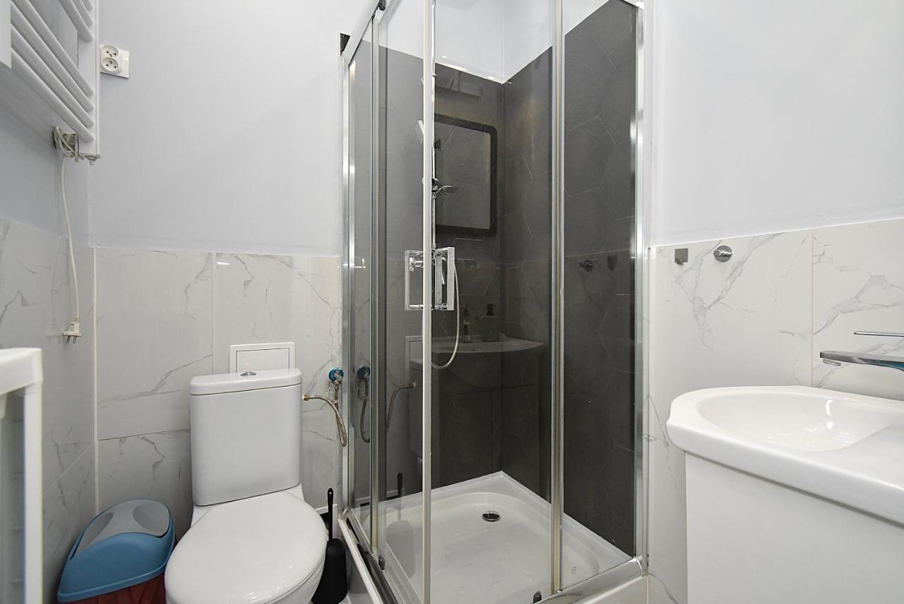 ורשה Rental Apartments Aleja Niepodleglosci מראה חיצוני תמונה