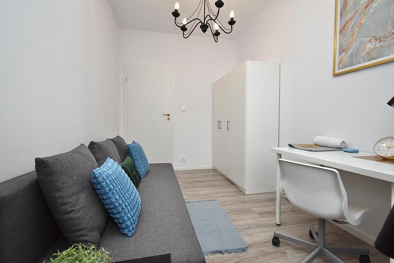 ורשה Rental Apartments Aleja Niepodleglosci מראה חיצוני תמונה
