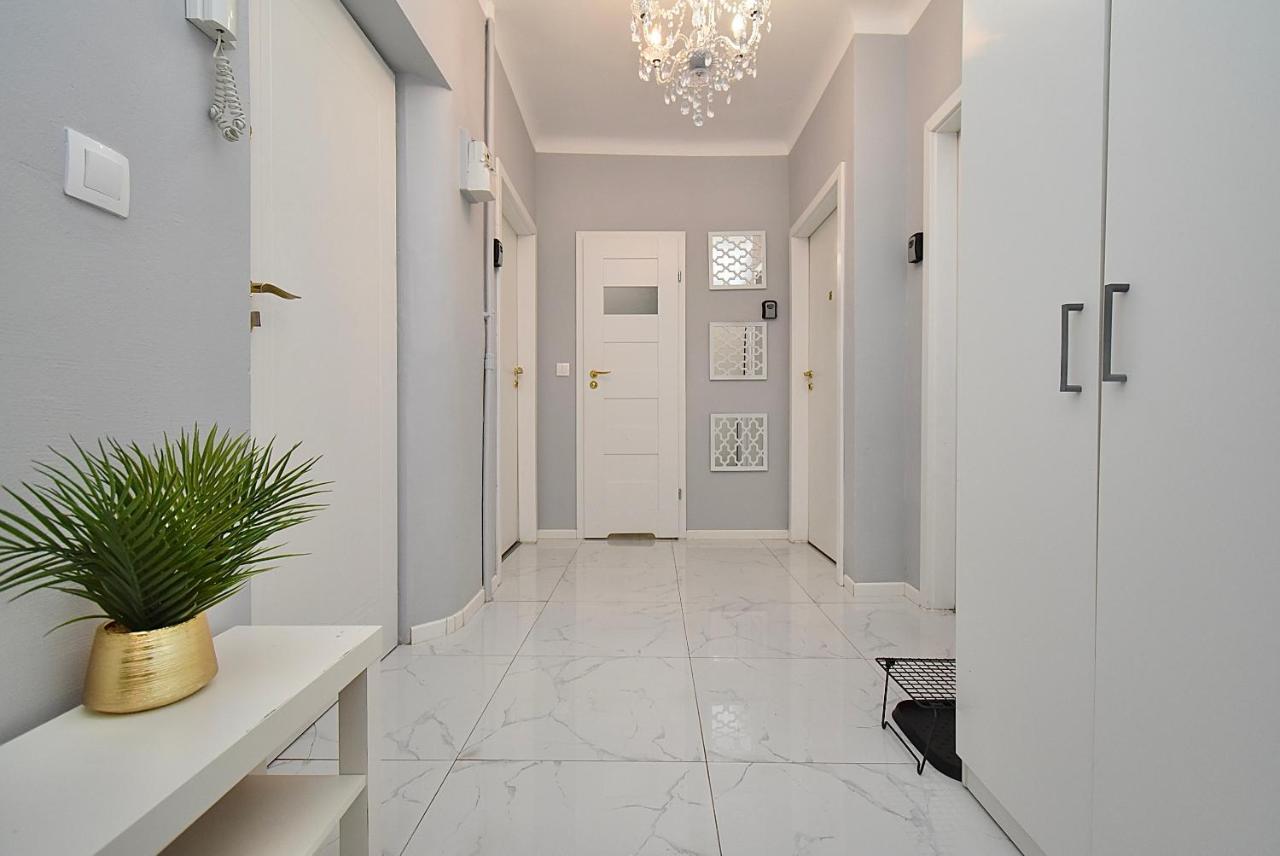 ורשה Rental Apartments Aleja Niepodleglosci מראה חיצוני תמונה