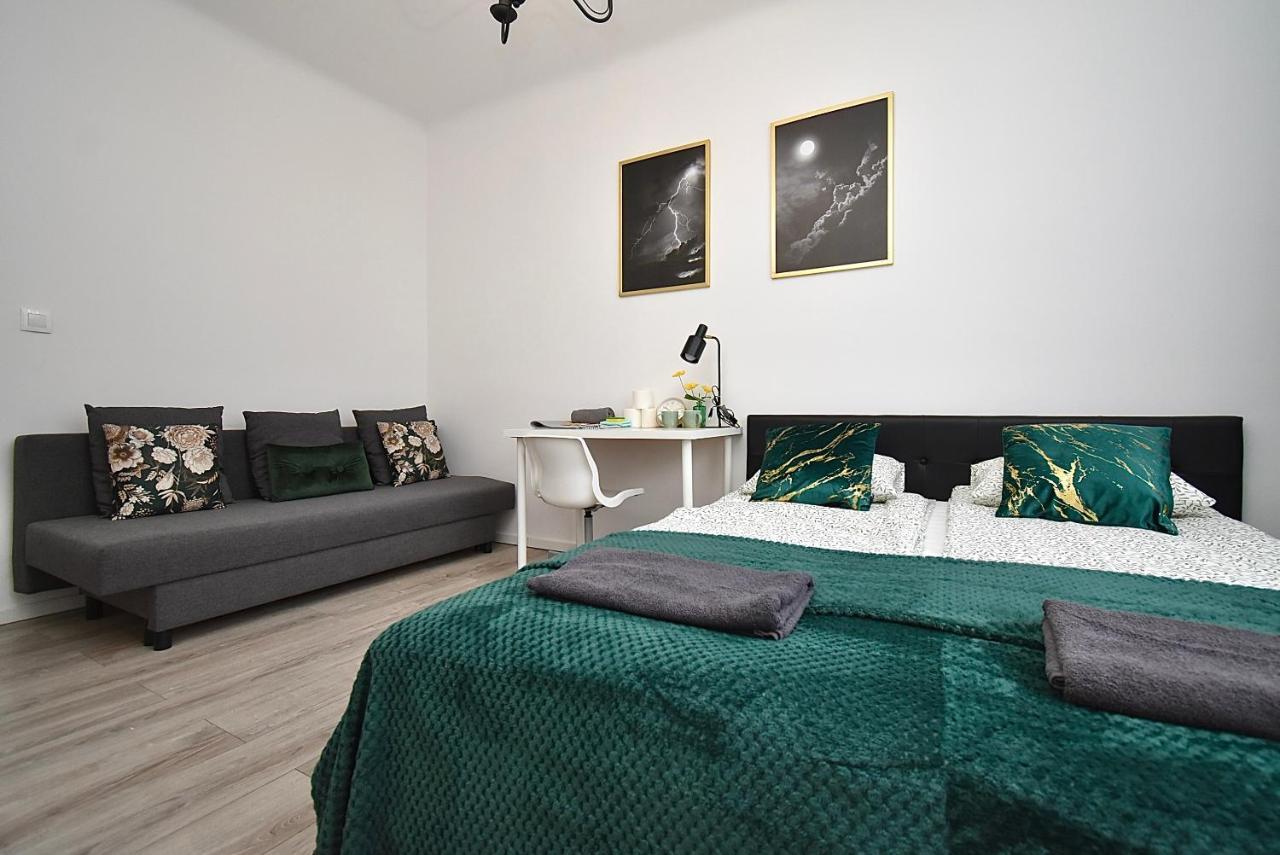 ורשה Rental Apartments Aleja Niepodleglosci מראה חיצוני תמונה