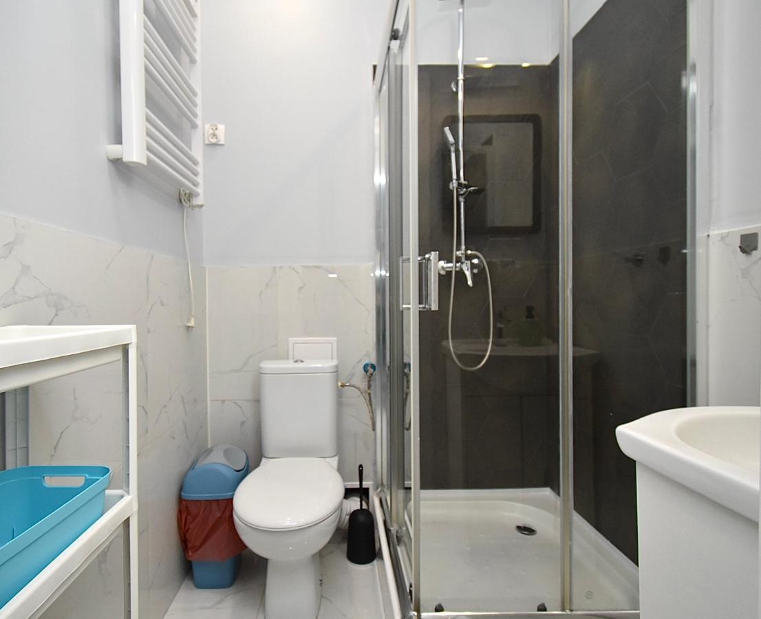 ורשה Rental Apartments Aleja Niepodleglosci מראה חיצוני תמונה