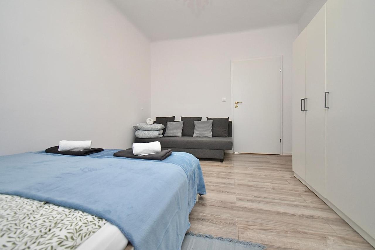 ורשה Rental Apartments Aleja Niepodleglosci מראה חיצוני תמונה