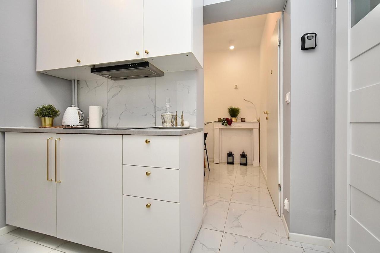 ורשה Rental Apartments Aleja Niepodleglosci מראה חיצוני תמונה