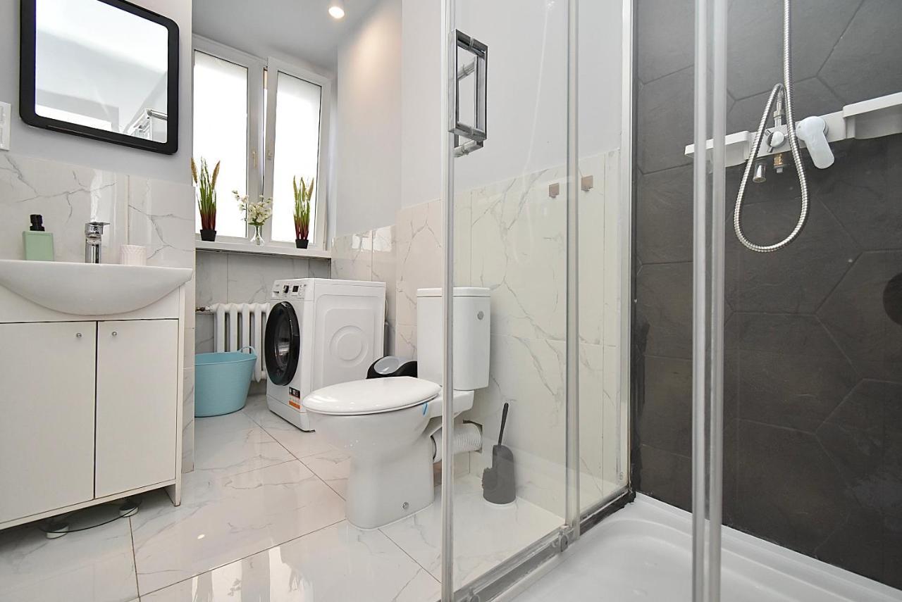ורשה Rental Apartments Aleja Niepodleglosci מראה חיצוני תמונה
