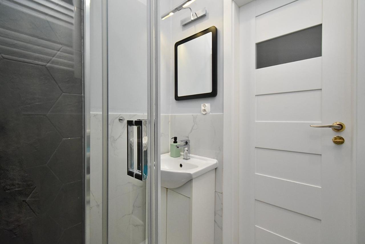 ורשה Rental Apartments Aleja Niepodleglosci מראה חיצוני תמונה