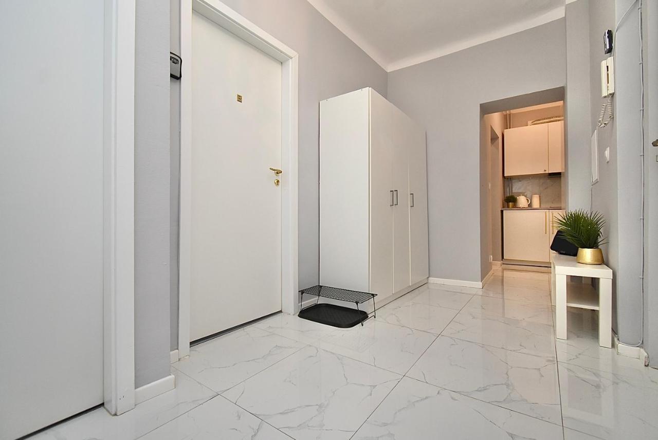 ורשה Rental Apartments Aleja Niepodleglosci מראה חיצוני תמונה