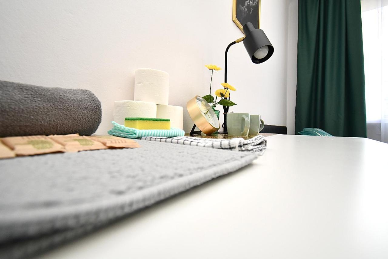 ורשה Rental Apartments Aleja Niepodleglosci מראה חיצוני תמונה