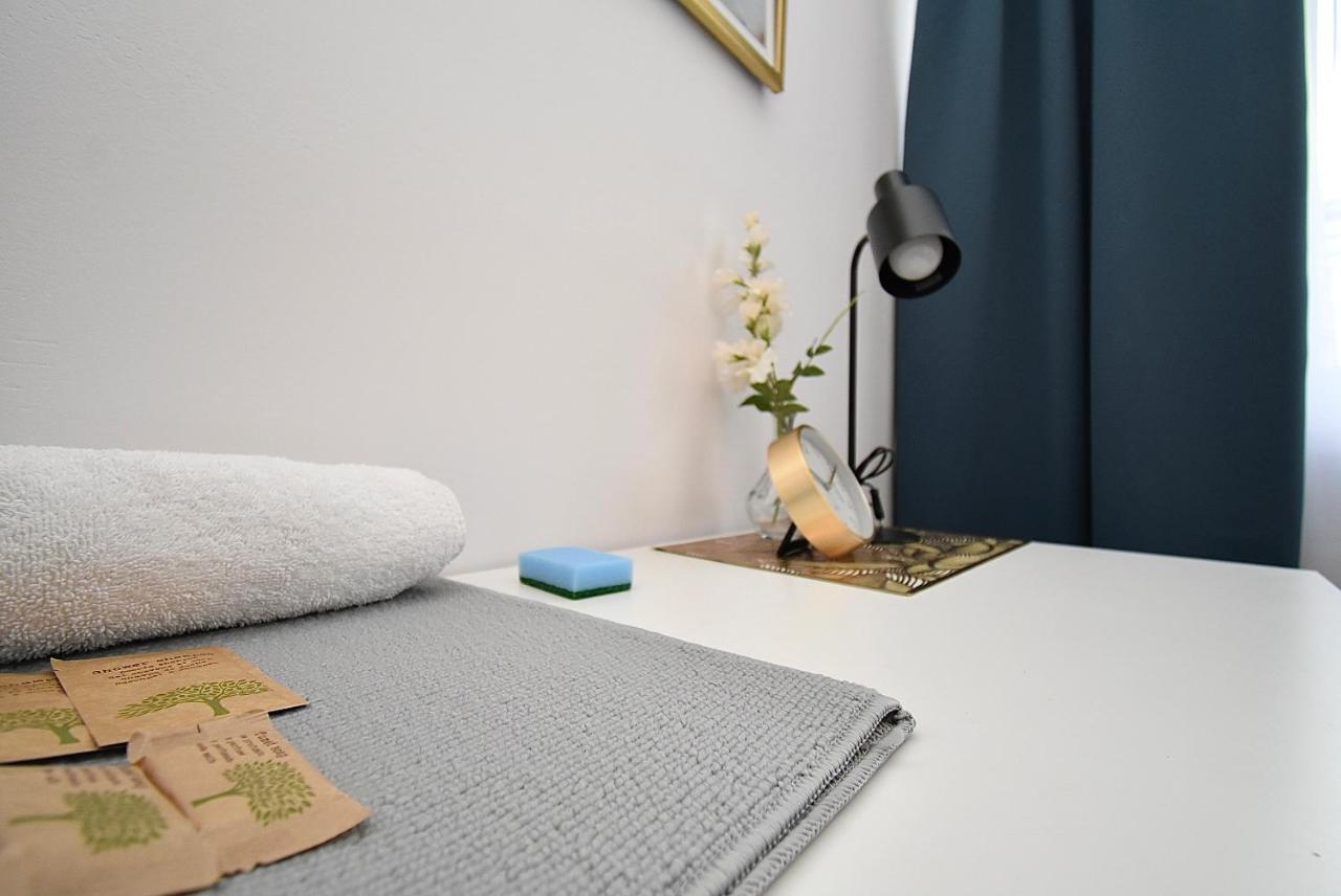 ורשה Rental Apartments Aleja Niepodleglosci מראה חיצוני תמונה